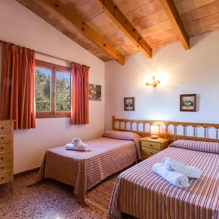 Villa Moreno *